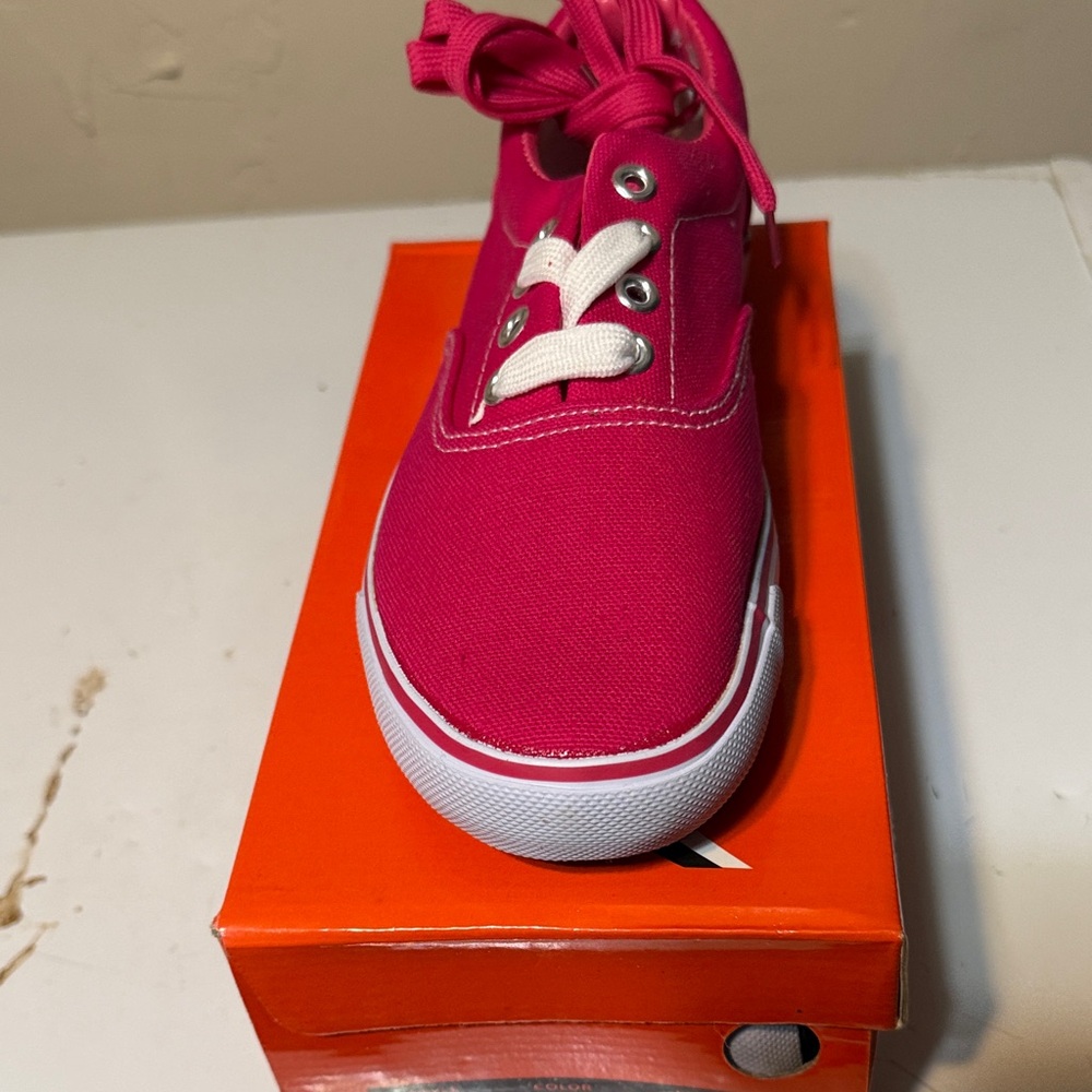 Women's Pink Canvas Athletic Shoes